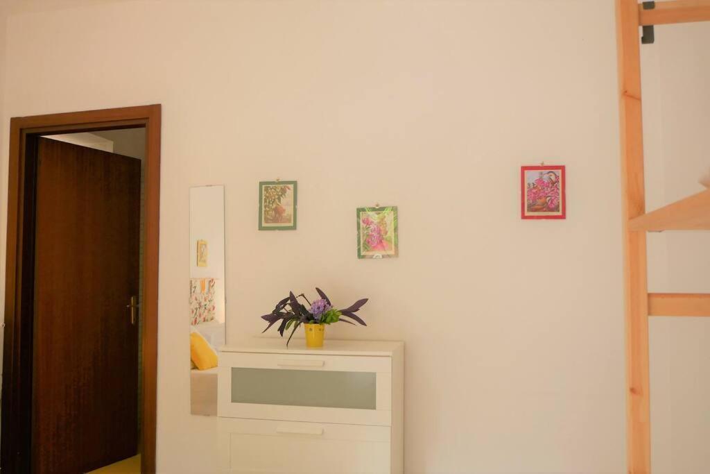 House With Garden And Parking Space In Mergellina Nápoles Exterior foto